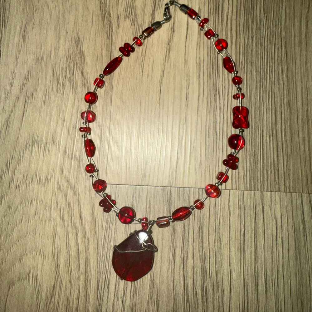 Elegant Red‎ Beaded Necklace